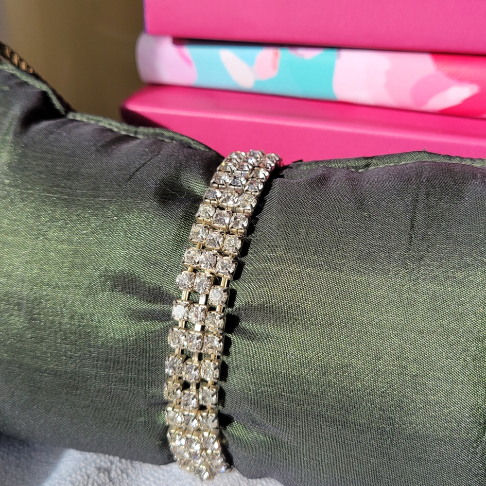 5/$25💎 Crystal 3 Row Stretch Bracelet